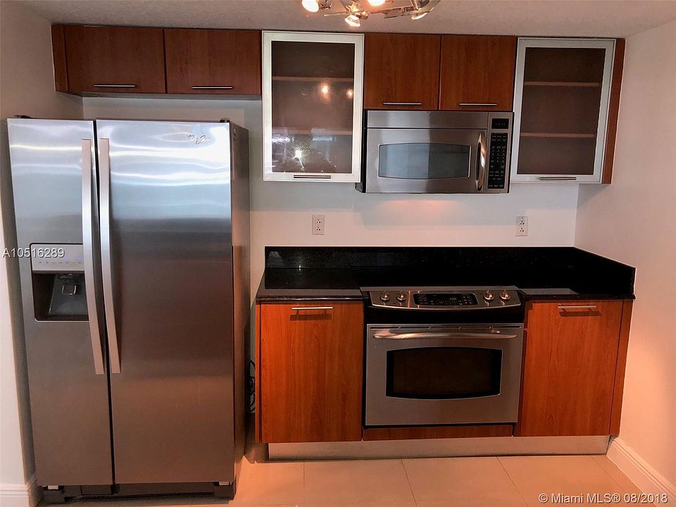 1st image of 1800 N Bayshore Dr APT 3612