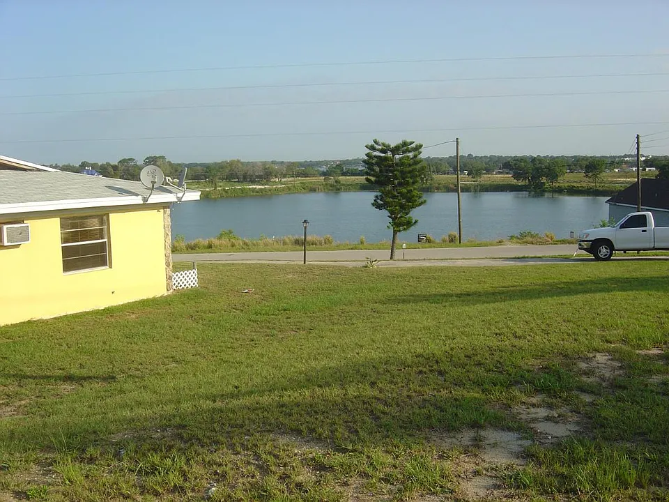 Building Photo 4