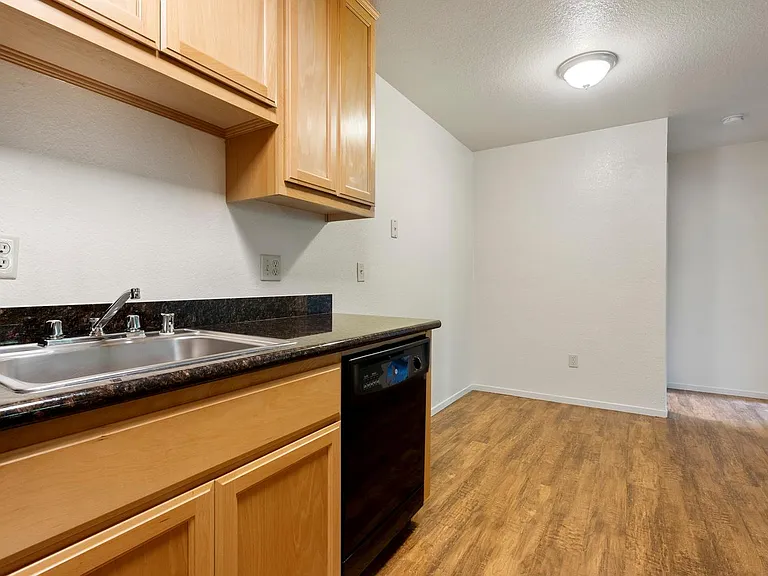 2 Bedroom 2 Bath Custom Upstairs