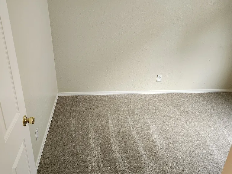 1235 Lovers Ln — Photo 5