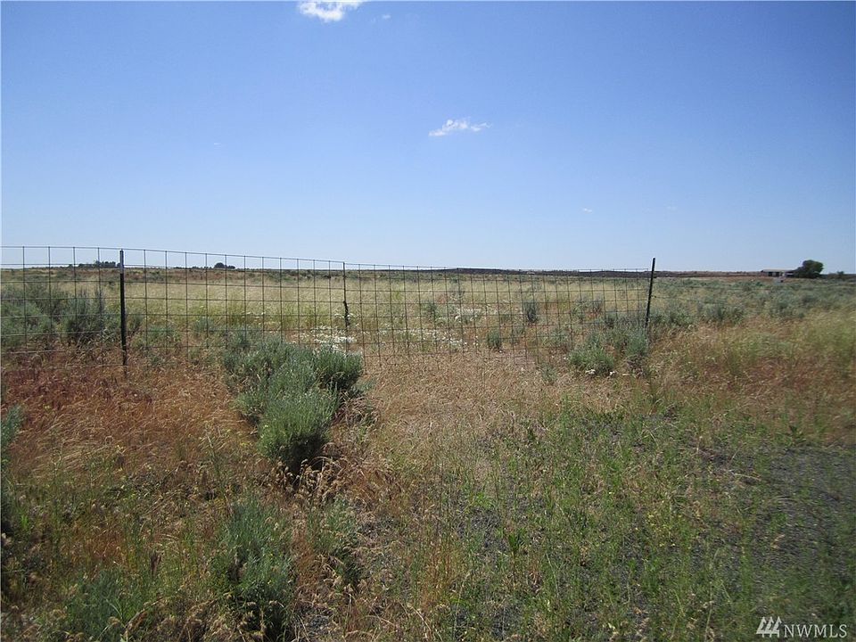 1st image of 7235 Ne Rd #20
