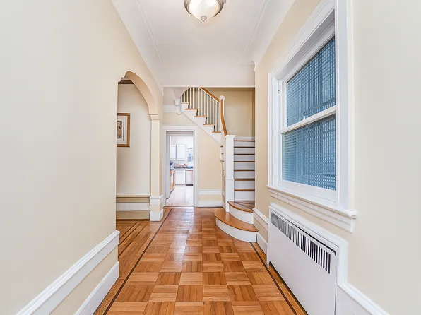 1917 Glenwood Road image 15 of 36