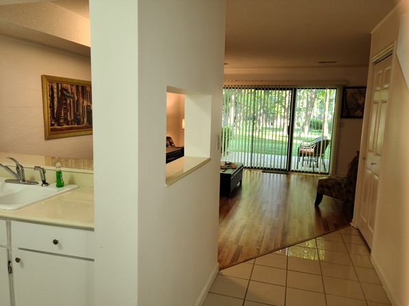 43 Wilshire Heights Dr #43