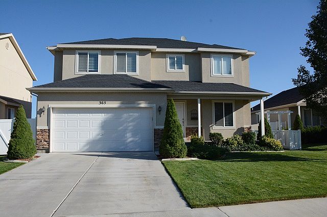 1st image of 365 W Lakeview Dr
