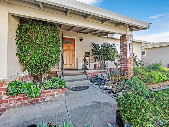 4755 Sorani Way, Castro Valley, CA 94546