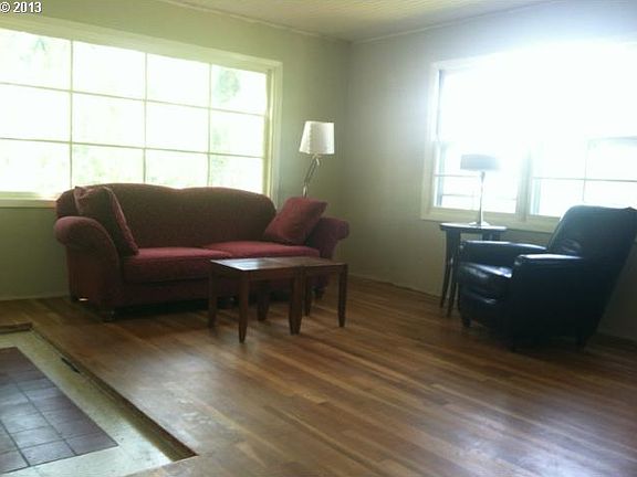 4th image of 13708 SE Maloy Ln