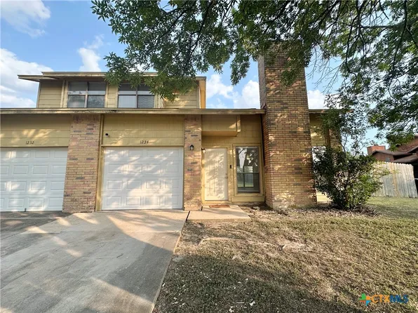 1234 Royal Crest Dr, Killeen, TX 76549