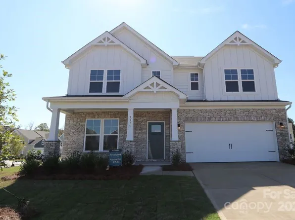 8875 Vanderbilt Rd, Sherrills Ford, NC 28673