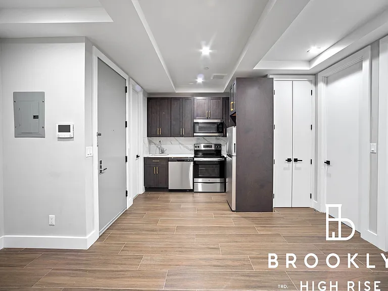 3508 Farragut Rd #3B — Photo 1