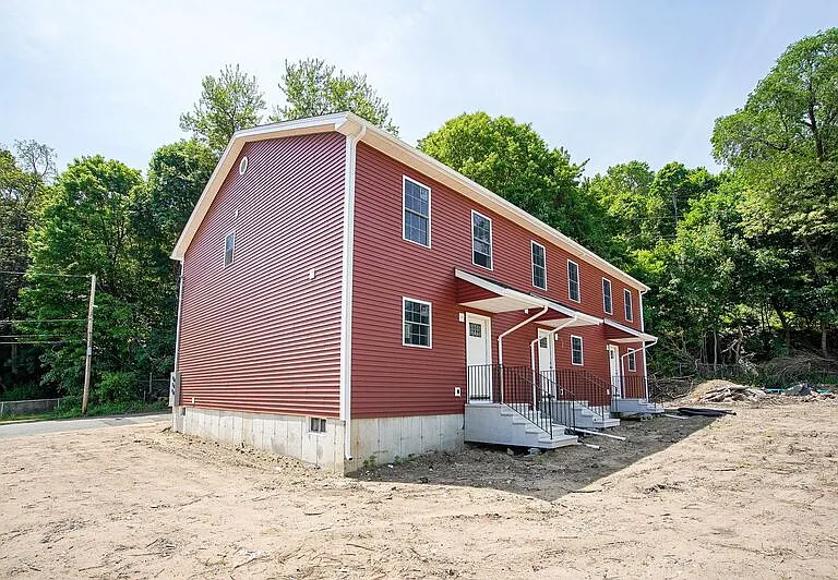 2 Vernon St #1 — Photo 16