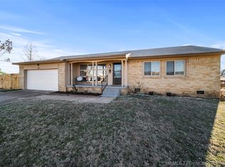 2141 S Hudson Pl, Tulsa, OK 74114