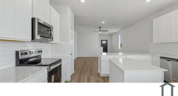 6 bed, 2822 sqft, $4,400 — Photo 3