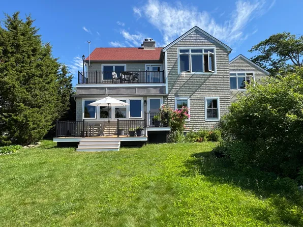 1 Grimes Avenue, Boothbay, ME 04544