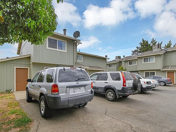 3rd image of 1199 Melton Dr