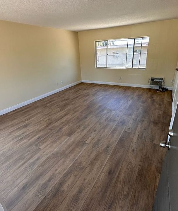1st image of 4810 N Sierra Way APT 9
