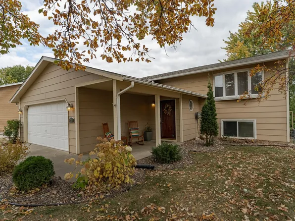 3557 8th St NW, Rochester, MN 55901