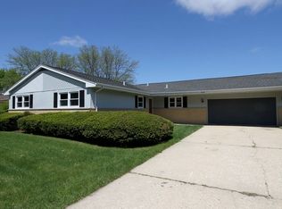 938 Blaze Trl, Wheeling, IL 60090