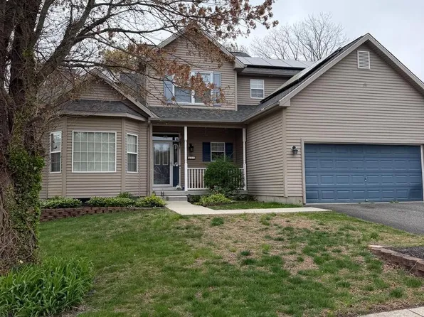 45 Stone Gate Dr, Little Egg Harbor, NJ 08087