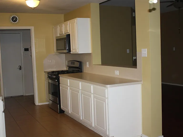 6630 Sutton Meadows Dr — Photo 5