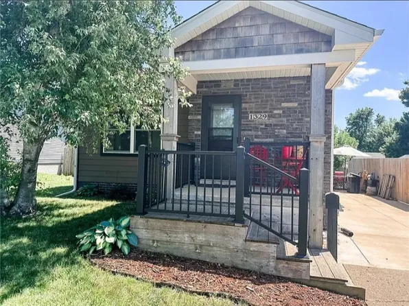 1329 N 4th Ave E, Newton, IA 50208