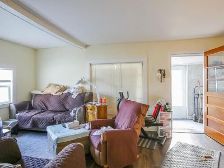 318 Lake St — Photo 12