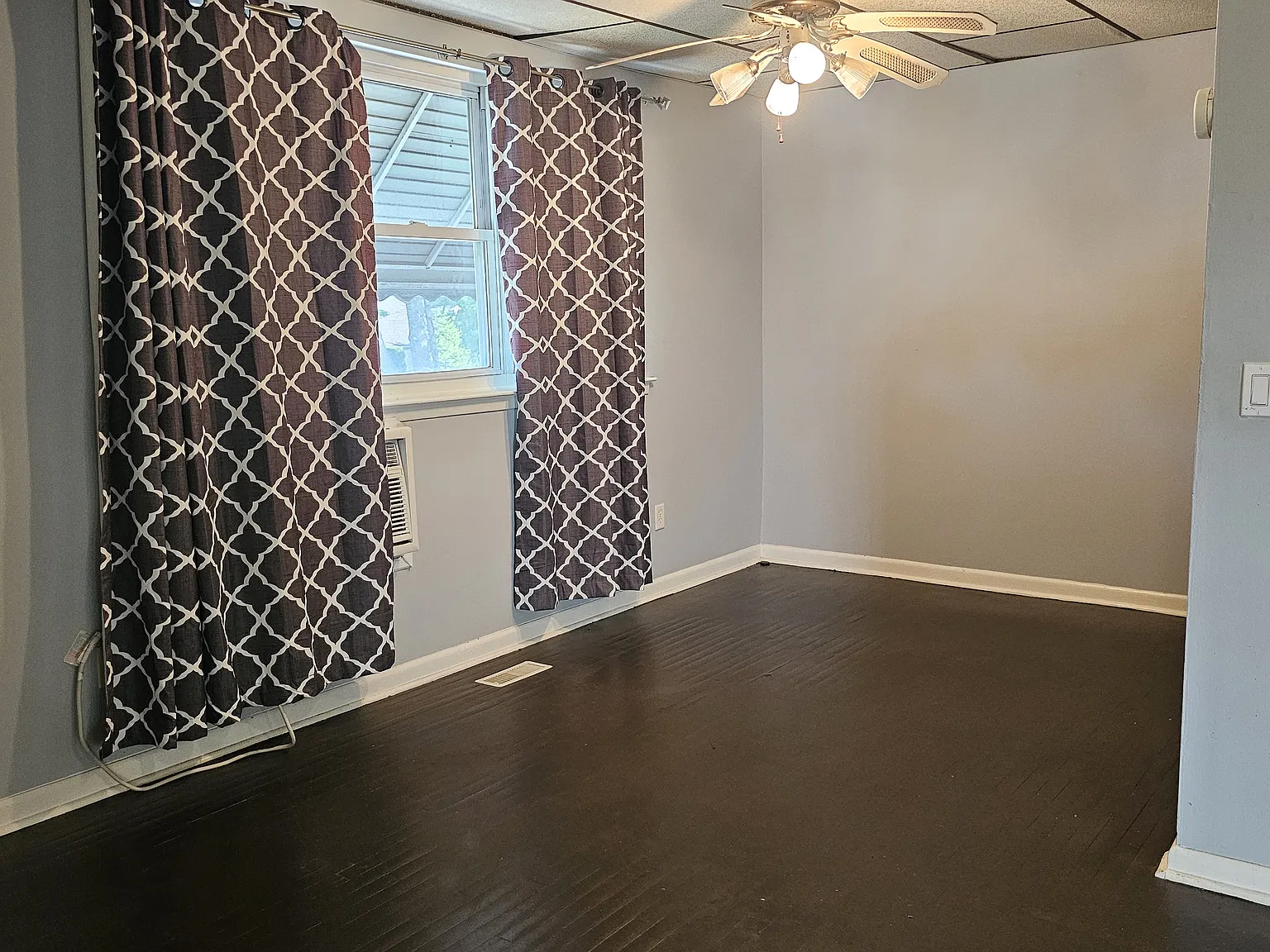 2 bed, 1800 sqft, $1,500 — Photo 2