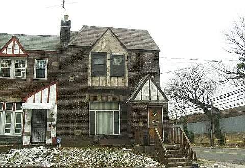 1st image of 9902 207th St