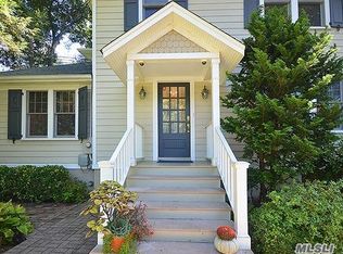 10 Preston Ave, Sea Cliff, NY 11579