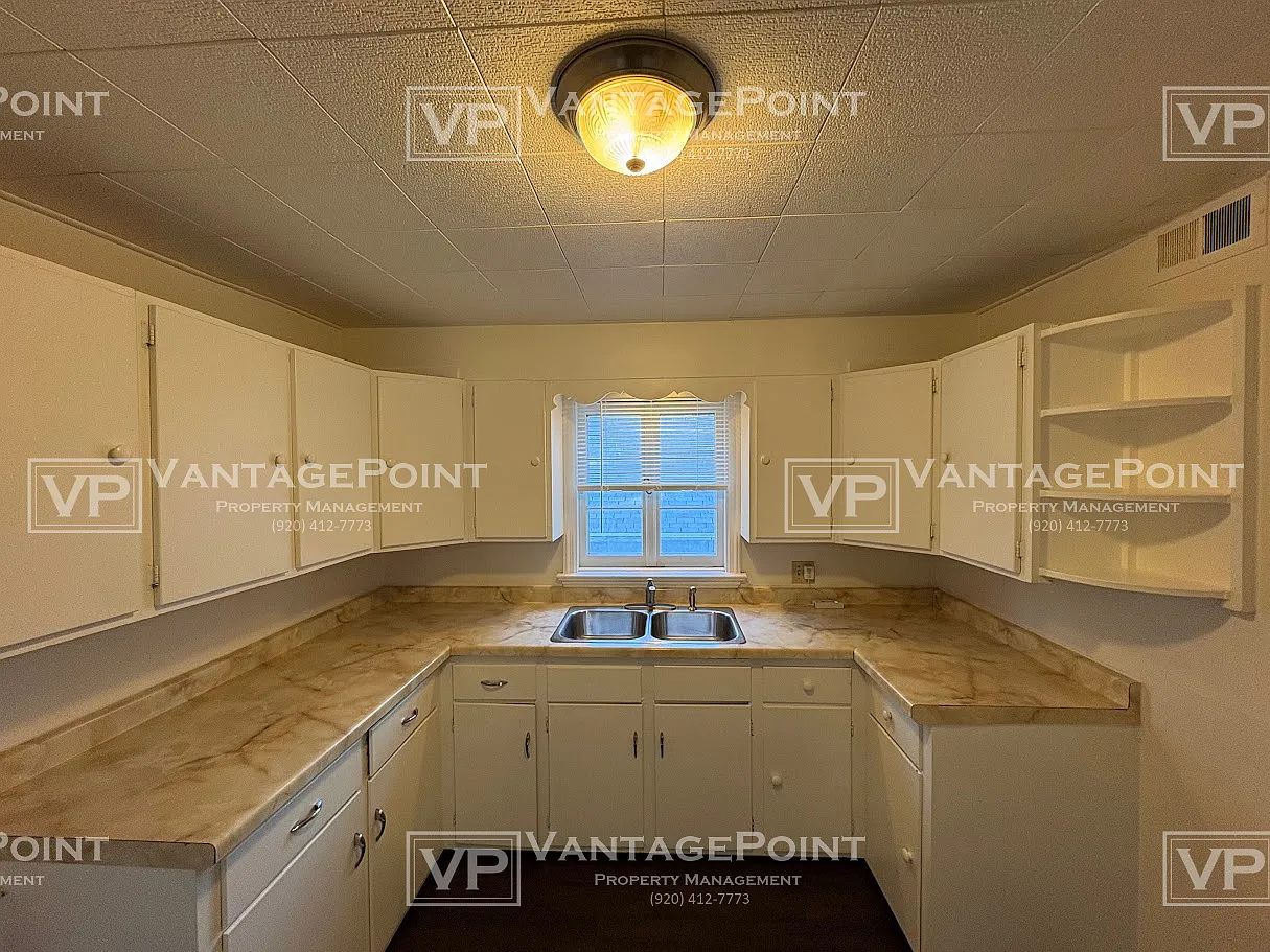 857 Jackson Street - C — Photo 2