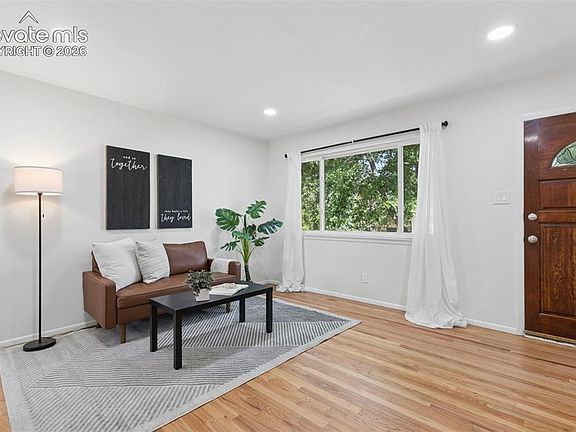4th image of 1501 Newcastle St