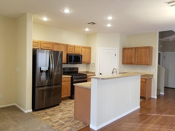 Kitchen with upgraded appliances