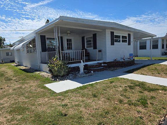 3rd image of 75 Spring Ln #75
