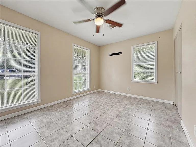 5744 Guice Dr — Photo 10