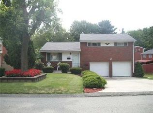 586 Firethorne Dr, Monroeville, PA