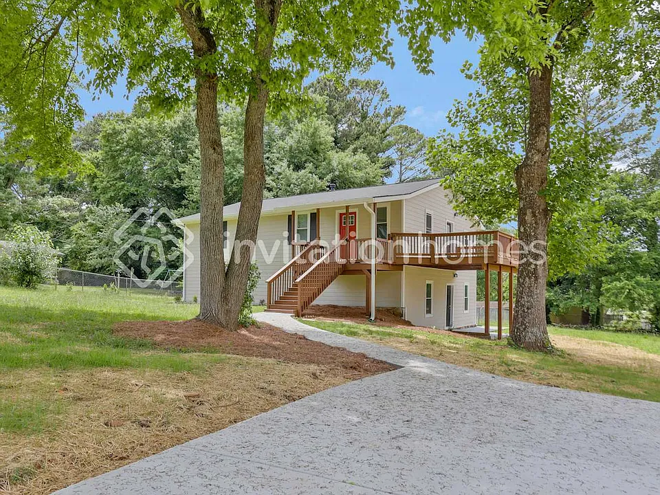 2627 Chambers Rd