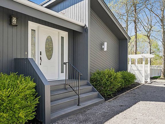 4th image of 57 Bellows Terrace Rd