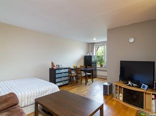 6725 Clyde St APT 3H, Forest Hills, NY 11375