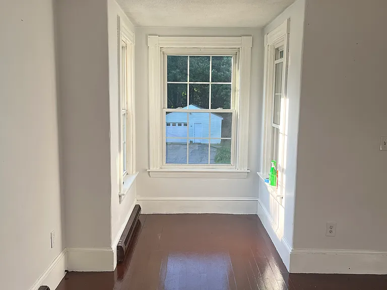 54 Webster St #B — Photo 1