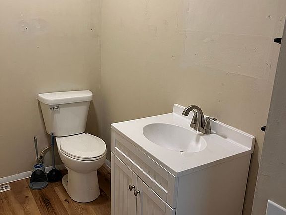 5th image of 207 N Prairie St #C