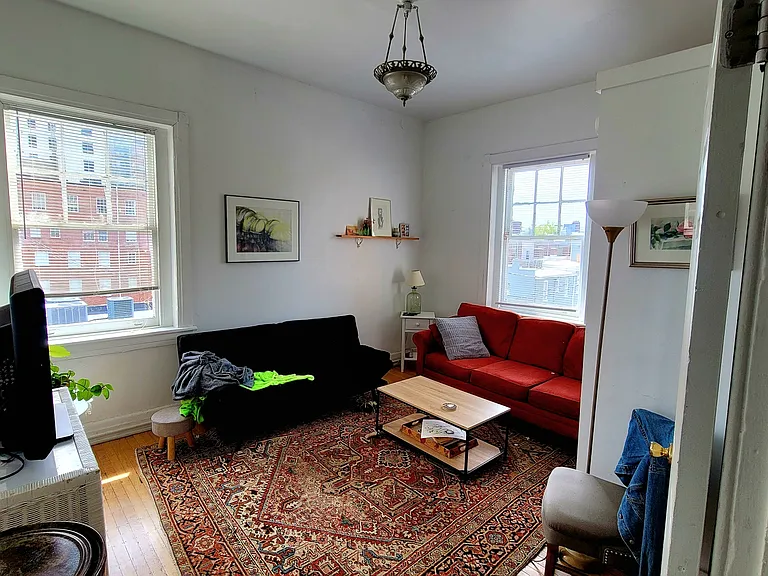 421 W Grace St #301 — Photo 8