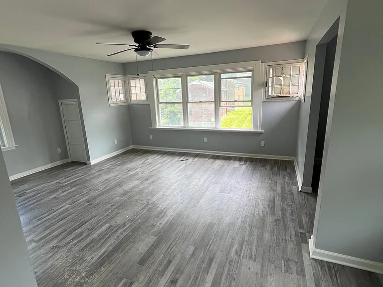 3006 Glenway Ave — Photo 32