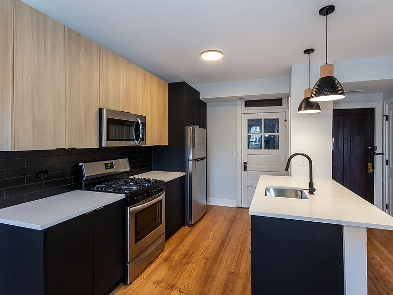 4120 N Keeler Ave #1 — Photo 3