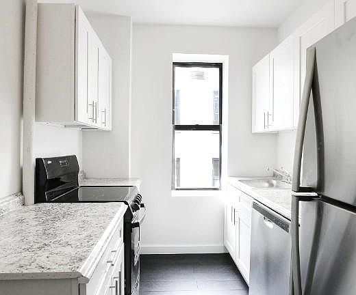 5th image of 619 W 140th St APT 6E