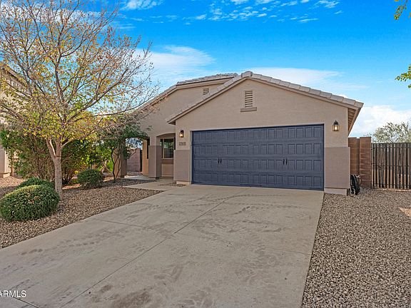 3rd image of 2315 E HAZELTINE Way