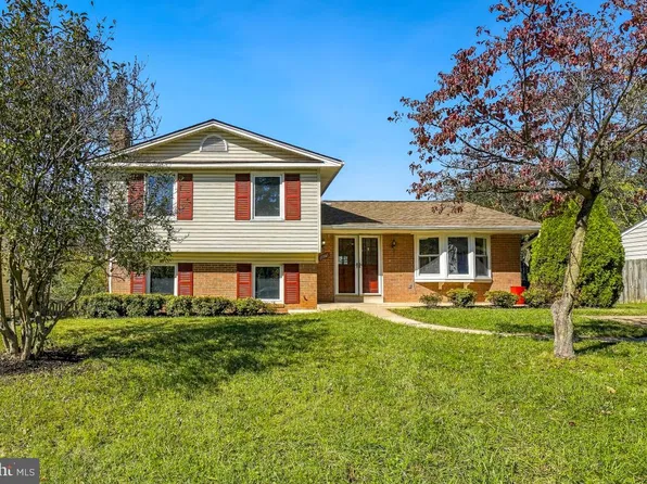 8829 N Westland Dr, Gaithersburg, MD 20877