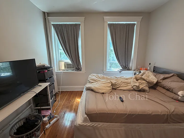 376 Riverway #3 — Photo 11