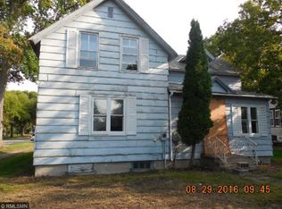 836 Olaf Ave NW, Willmar, MN 56201