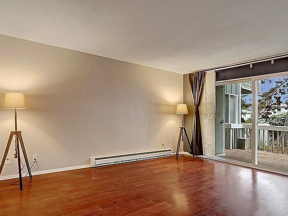 5th image of 17305 NE 45th St APT 129