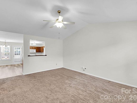 4th image of 10018 Meadowmead Ct