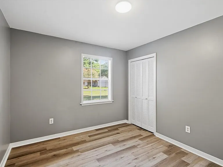 131 Cypress Dr — Photo 18